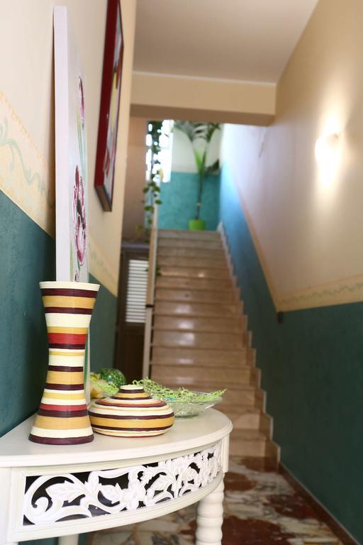 Il Giardino Delle Calendule B&B Solarino Екстериор снимка