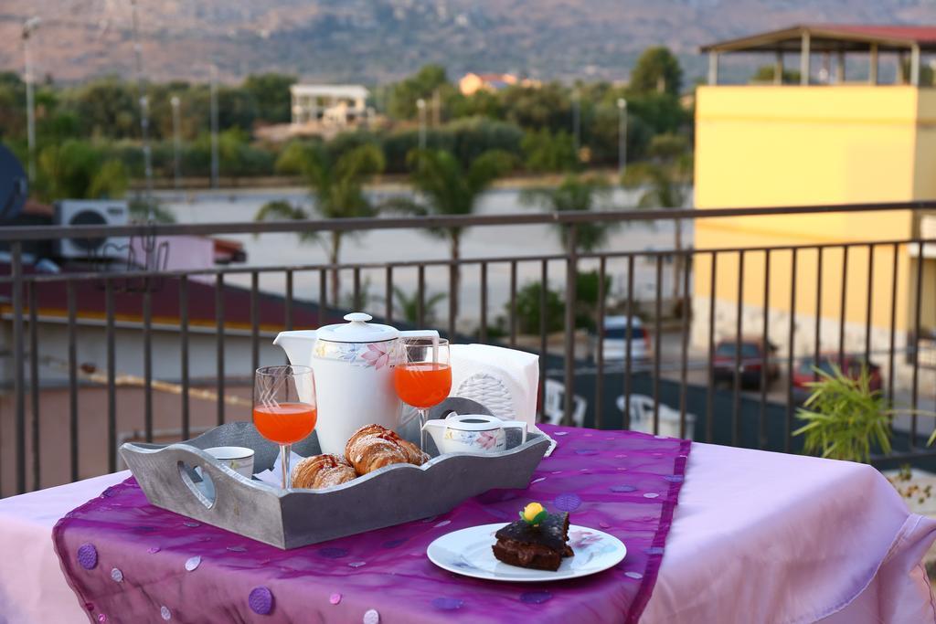 Il Giardino Delle Calendule B&B Solarino Екстериор снимка