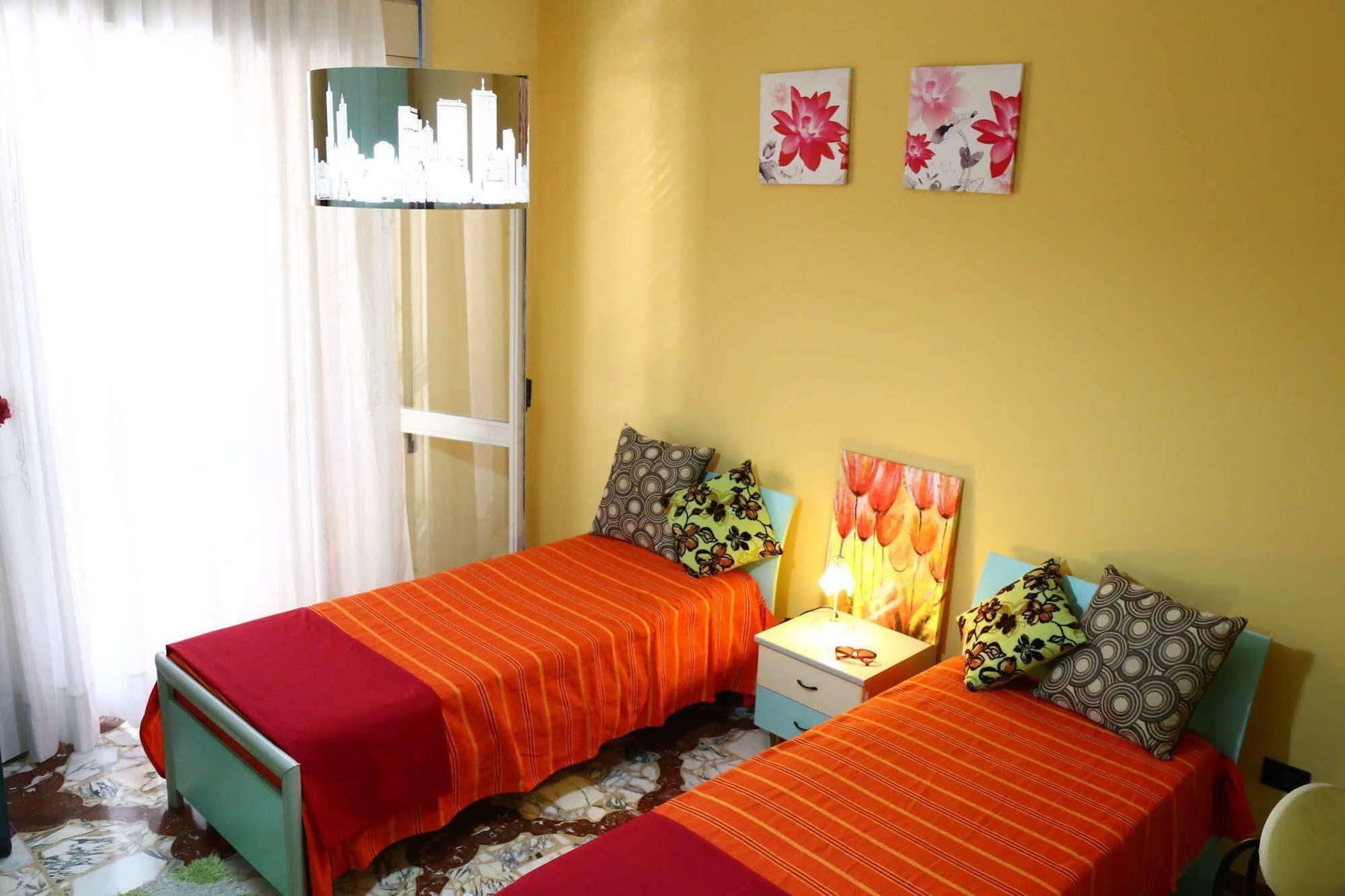 Il Giardino Delle Calendule B&B Solarino Екстериор снимка